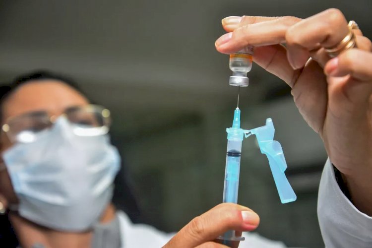 Prefeitura de SP começa aplicar 4ª dose da vacina contra Covid-19 em maiores de 30 anos em 25 de julho