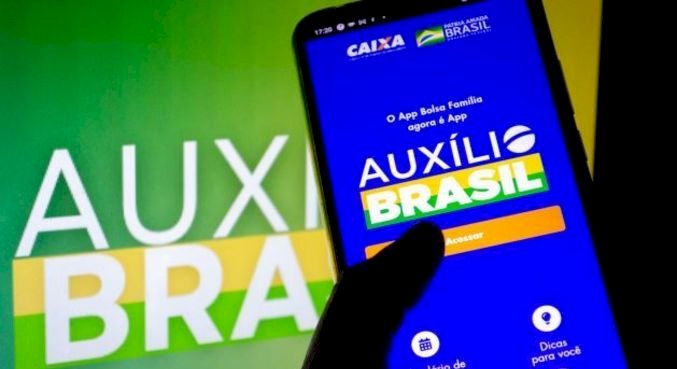 Prazo para atualizar cadastro do Auxílio Brasil termina nesta sexta