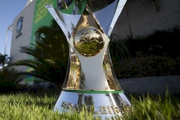 Jornalista “ignora” Palmeiras e considera Flamengo o maior campeão