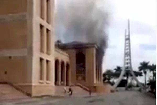 Incêndio atinge capela do Santuário Nacional de Aparecida