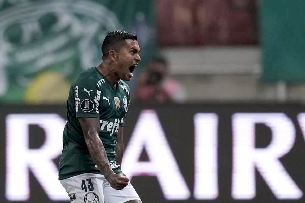 Palmeiras encerra novela e anuncia renovação de contrato com Dudu