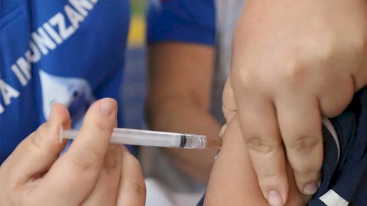 Ministério da Saúde diz que faltam vacinas contra Covid para crianças