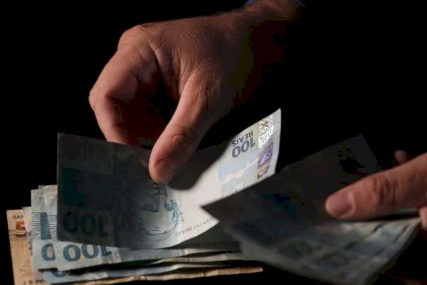 Ministério do Trabalho paga 3º lote de abono salarial em 17 de abril