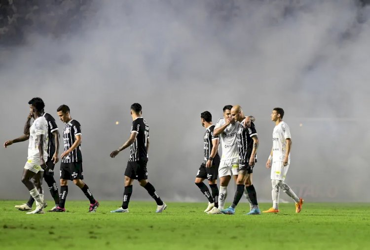 Santos jogará sem torcida por 30 dias após confusão na Vila
