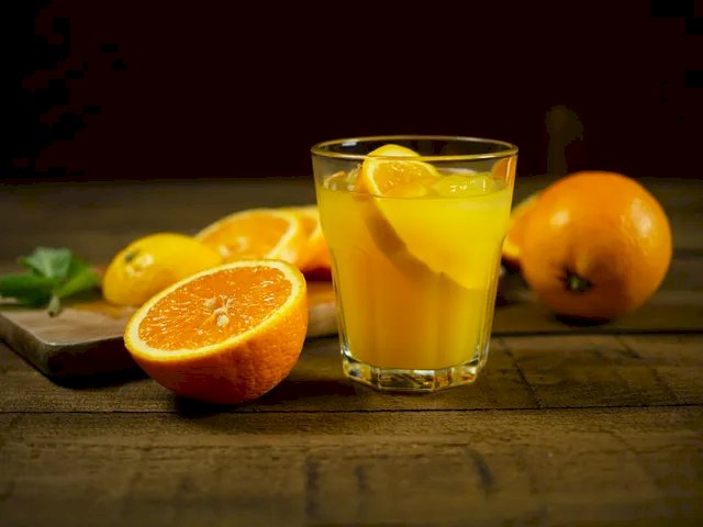 Suco de laranja: conheça os benefícios que o consumo diário pode trazer para a saúde