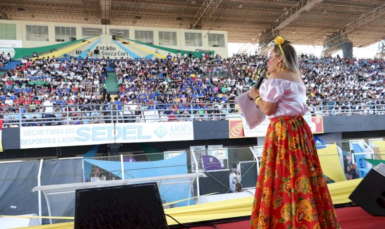 Estudantes lotam estádio em Macapá para reforço às vésperas do Enem