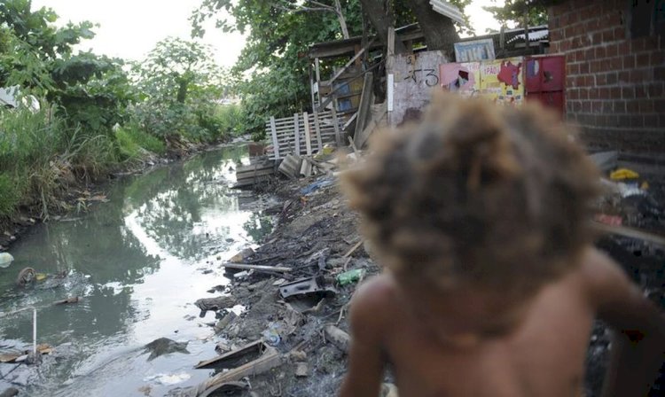 Estudo mostra que 46?s casas no Brasil têm problemas de saneamento