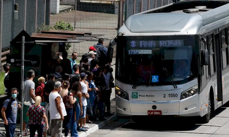 Bilhete de ônibus na capital paulista sobe para R$ 5 em janeiro