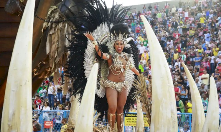 Desfile na Sapucaí terá mais quatro escolas nesta segunda-feira