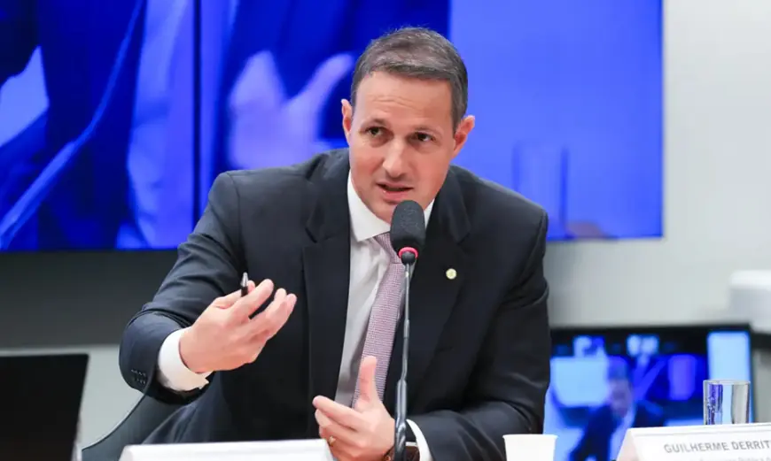 Derrite apresenta 5ª versão do PL Antifacção após críticas do governo