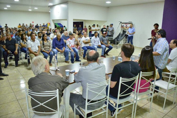 Emedebistas de Rio Brilhante recebem Carlos Bernardo em noite de festa