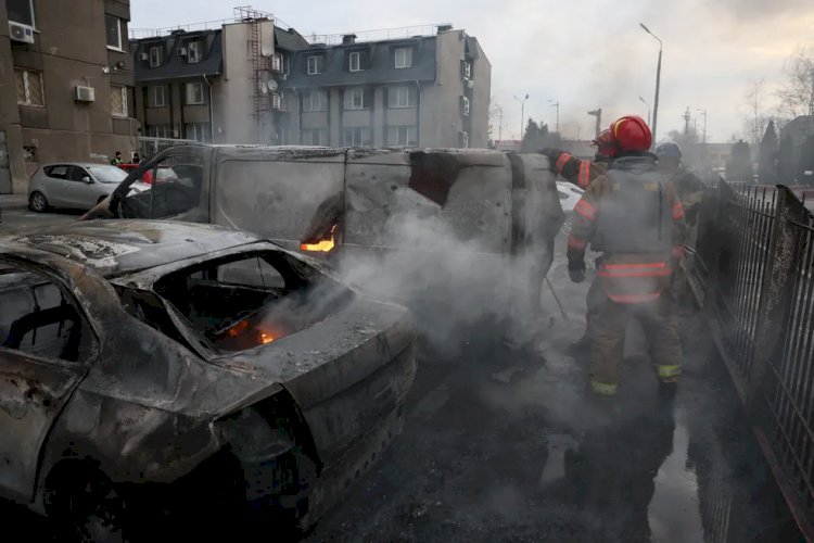 Rússia usa mísseis de cruzeiro hipersônicos em maior ataque no segundo ano da guerra; oito morrem