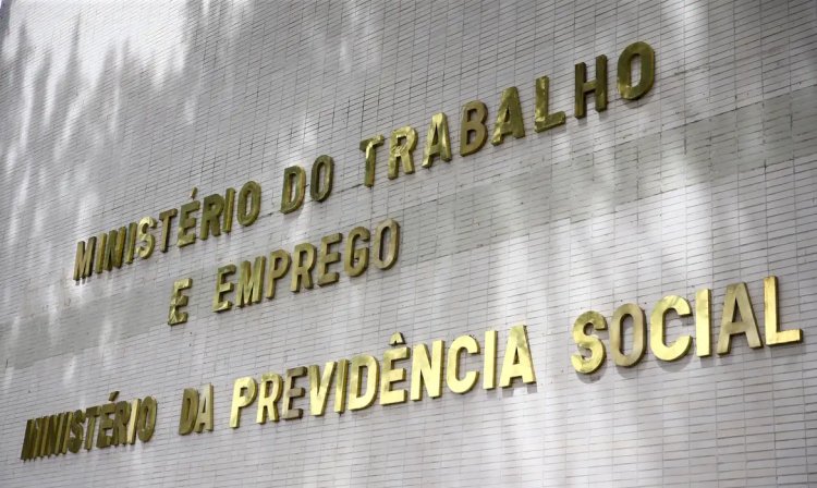 Governo propõe a servidores aumento em auxílios, sem reajuste salarial