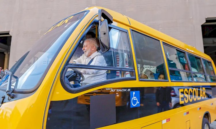 Municípios do Ceará ganham 113 novos ônibus escolares