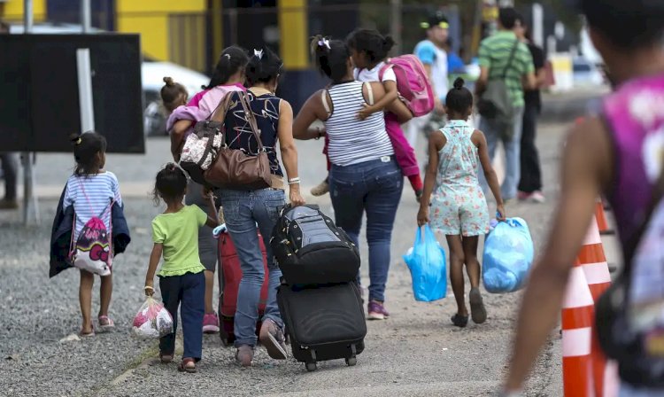 Caminhos da Reportagem mostra situação de imigrantes no país