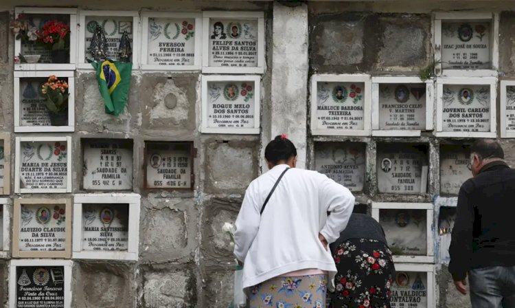 SP: Dino dá prazo para partes de explicarem sobre serviços funerários