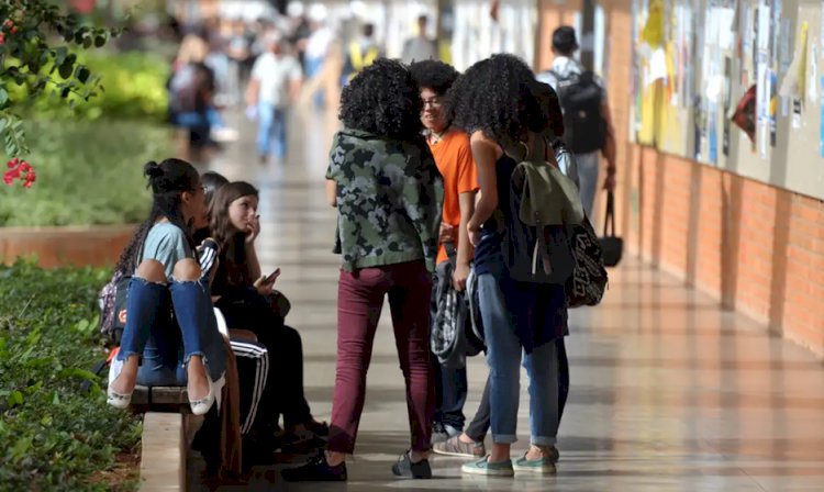 Programa que oferta bolsas de estudo a negros tem inscrição prorrogada