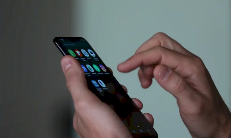 Mais de 300 celulares são apreendidos em mercado popular do Rio